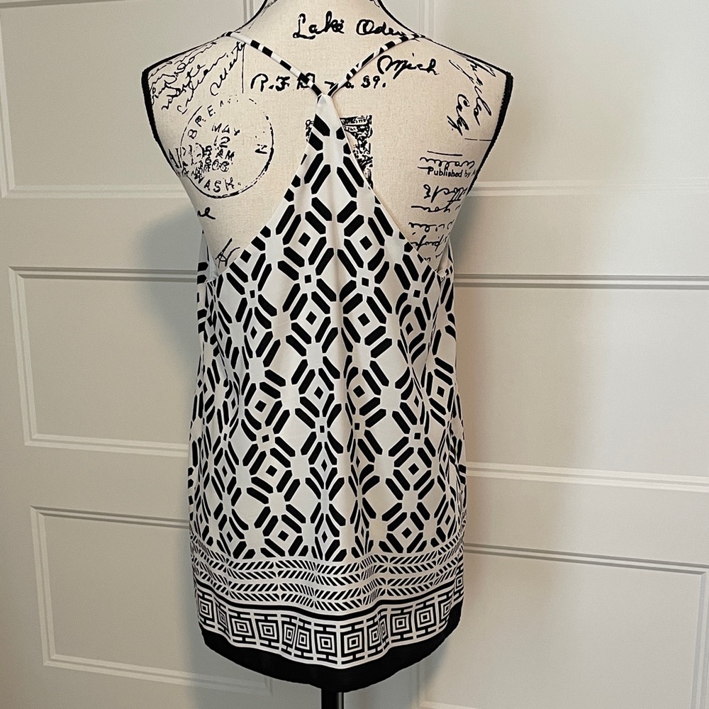 Everly Monochrome Patterned Top - image 3